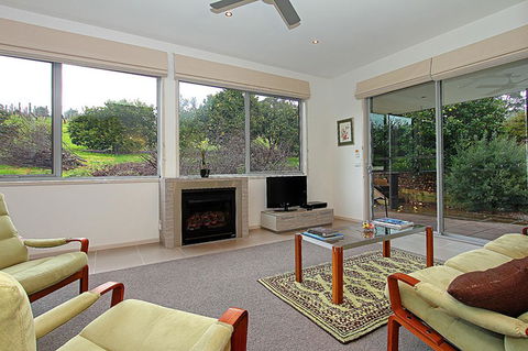 Limetree Hideaway - Inverell Accommodation 0