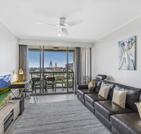 Luxurious harbour view apartment steps from city - Inverell Accommodation