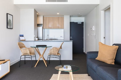 Luxury Beachfront Apartment In Newcastle - Inverell Accommodation 2
