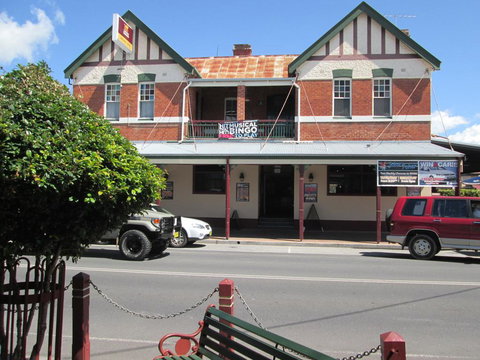 Maclean Hotel - Inverell Accommodation 0