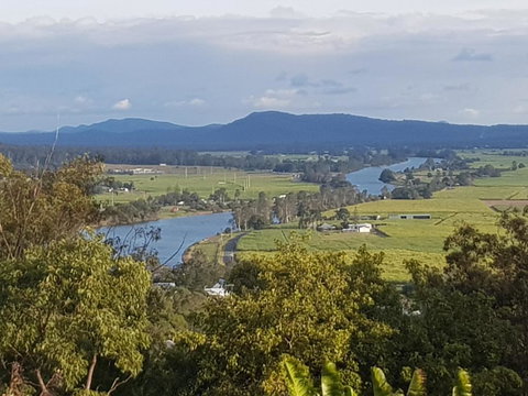 Maclean Magic - Inverell Accommodation 1