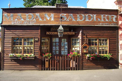 Madam Saddler - On Fraser Clunes - Inverell Accommodation 0
