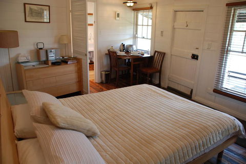 Mancuso Country Cottage Retreat - Inverell Accommodation 3