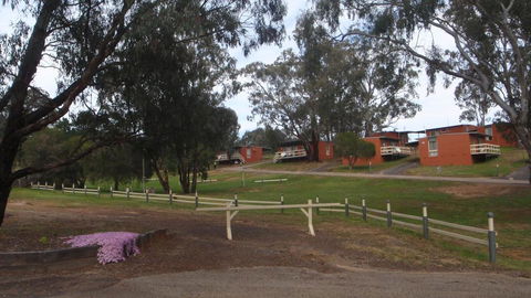 Mansfield Country Resort - Inverell Accommodation 2