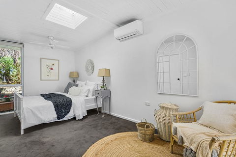 MARTHA COTTAGE - MT MARTHA - Inverell Accommodation 3