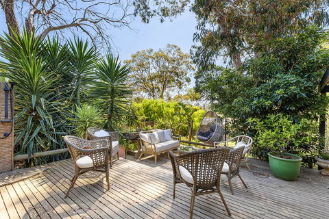 MARTHA COTTAGE - MT MARTHA - Inverell Accommodation 1