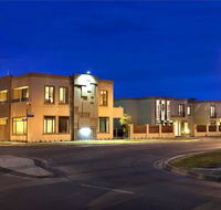 May Park Executive Apartments - Inverell Accommodation