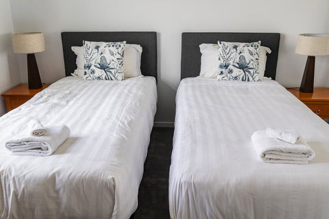 McKenna By Lily Sands - Inverell Accommodation 2