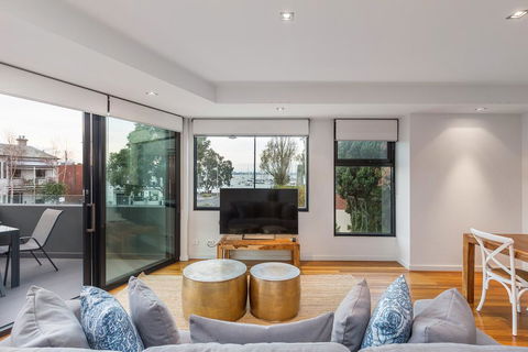 Melbourne Holiday Apartments Williamstown - Inverell Accommodation 0