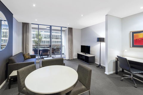 Meriton Suites Zetland - Inverell Accommodation 0