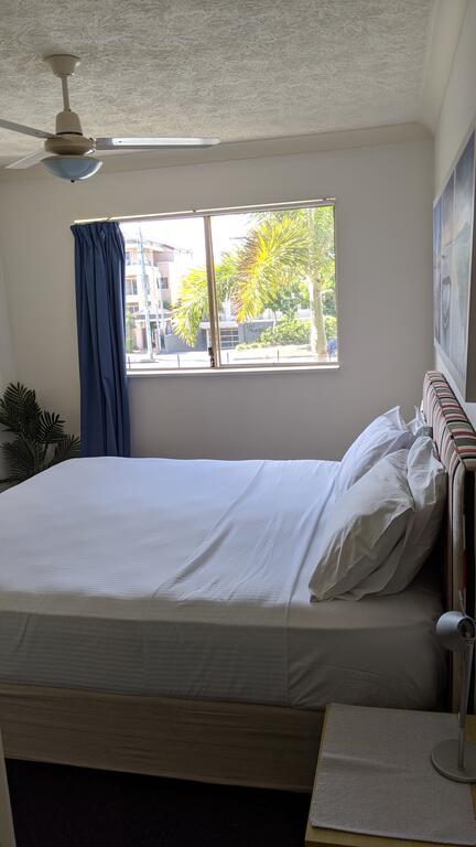 Mermaid Beach Apartment - Inverell Accommodation 1