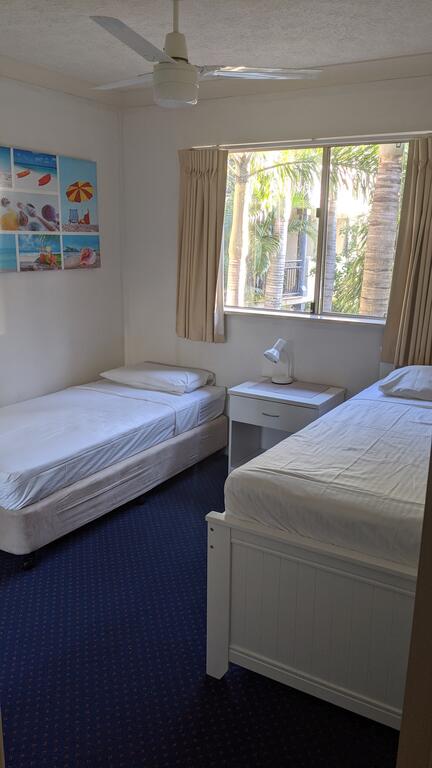 Mermaid Beach Apartment - Inverell Accommodation 3