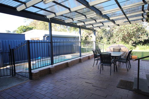 MIDDLEROCK RETREAT - 92 Chepana St LC - Inverell Accommodation 2