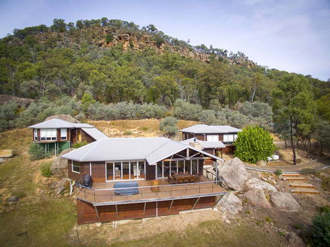 Milbrodale Lodge - Inverell Accommodation 2