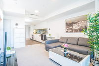 Minimalism modern apartment waterview parking IGA