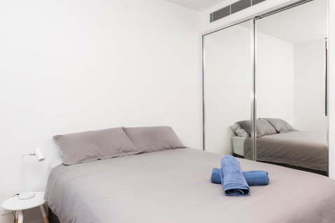 Modern Apartment In The Heart Of The Sydney CBD - Inverell Accommodation 3