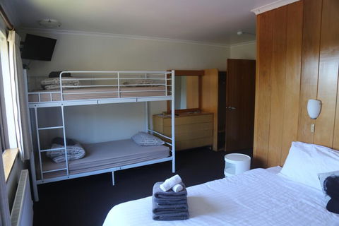 Murmeli Falls Creek - Inverell Accommodation 1