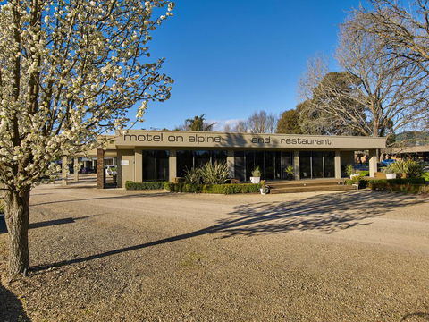 Myrtleford Motel On Alpine - Inverell Accommodation 0