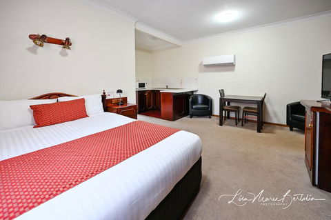 Narrandera Club Motor Inn - Inverell Accommodation 3