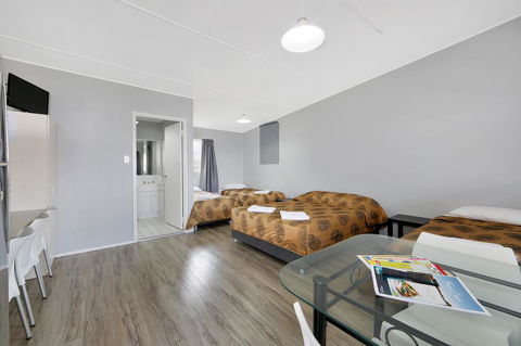 Ned Kelly's Motel - Inverell Accommodation 3