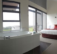 Cosy Corner Sea View Apartments - Inverell Accommodation