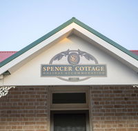 Spencer Cottage - Inverell Accommodation