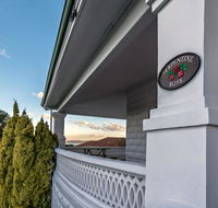 Serpentine Rose - Inverell Accommodation