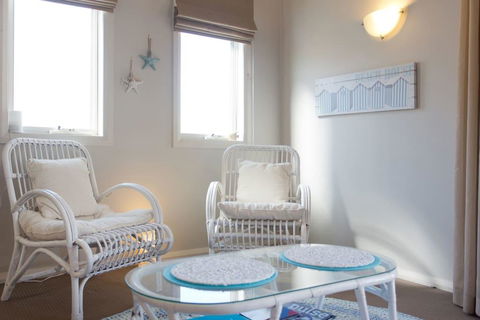 Fremantle Local Beach Studio - Inverell Accommodation 15