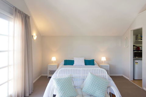 Fremantle Local Beach Studio - Inverell Accommodation 14