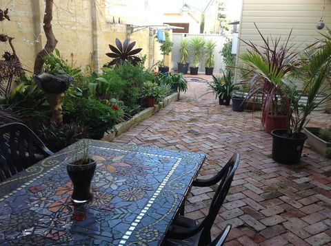 Fremantle Local Beach Studio - Inverell Accommodation 23