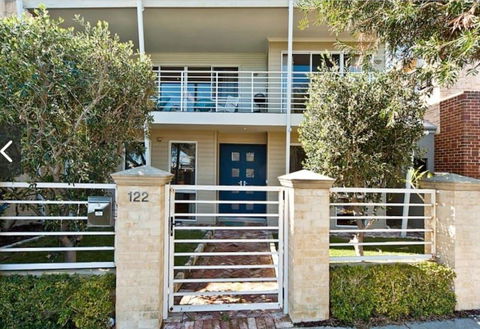 Fremantle Local Beach Studio - Inverell Accommodation 1
