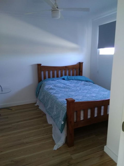 DIANELLA Budget Rooms Happy Place To Stay - Inverell Accommodation 15