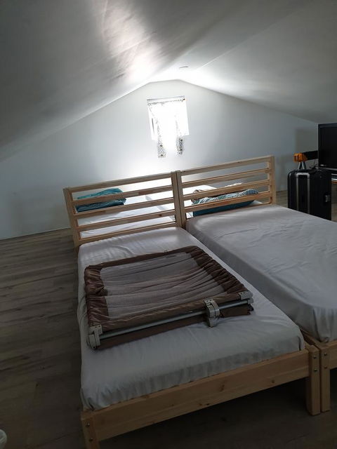 DIANELLA Budget Rooms Happy Place To Stay - Inverell Accommodation 5