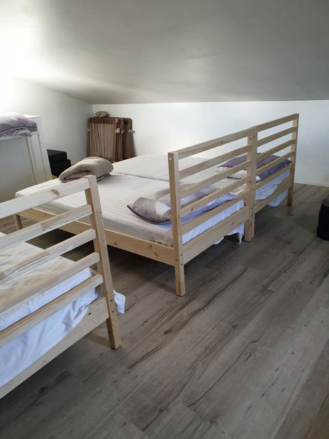 DIANELLA Budget Rooms Happy Place To Stay - Inverell Accommodation 21