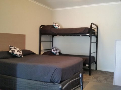 Mandurah Foreshore Motel - Inverell Accommodation 11