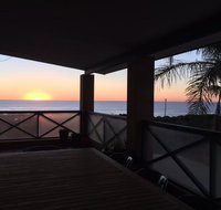 Surf views - Inverell Accommodation