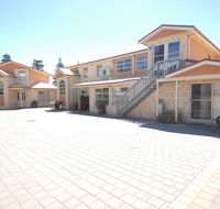 Yot Spot Apartments - Inverell Accommodation