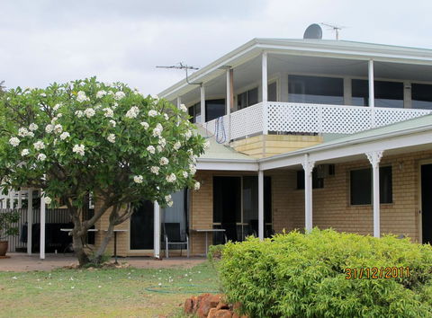 Kalbarri Riverfront Unit - Inverell Accommodation 2