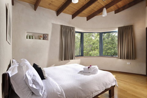 Aiyana Retreat - Inverell Accommodation 12