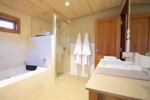 Aiyana Retreat - Inverell Accommodation 21