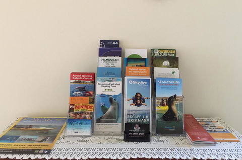 The Royal Dolphin Bed & Breakfast Safety Bay - Inverell Accommodation 27