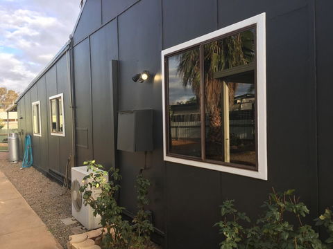 The Cottage That Could - Inverell Accommodation 1