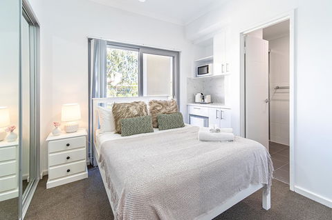 New Apartment On Great Location Opposite Garden City : 02 - Inverell Accommodation 2