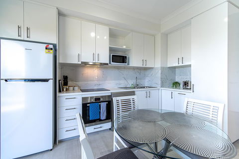 New Apartment On Great Location Opposite Garden City : 02 - Inverell Accommodation 13