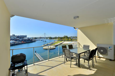 Dolphin Quay Apartments - Inverell Accommodation 5