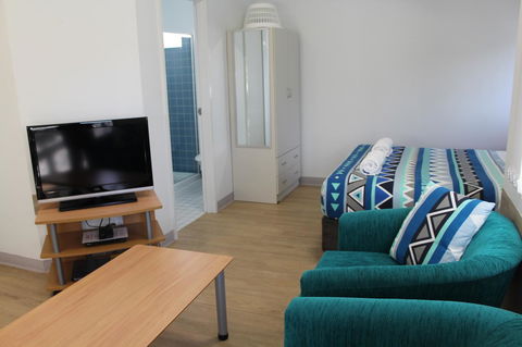 Mandurah Ocean Marina Chalets - Inverell Accommodation 34