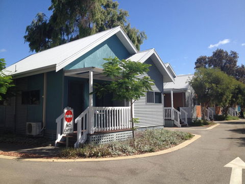 Mandurah Ocean Marina Chalets - Inverell Accommodation 38