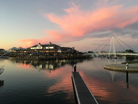Mandurah Ocean Marina Chalets - Inverell Accommodation 3
