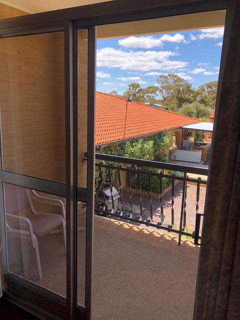 Kambalda Hotel - Inverell Accommodation 15