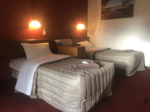 Kambalda Hotel - Inverell Accommodation 36